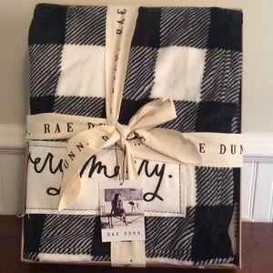 Rae Dunn “so very merry” boxed Throw